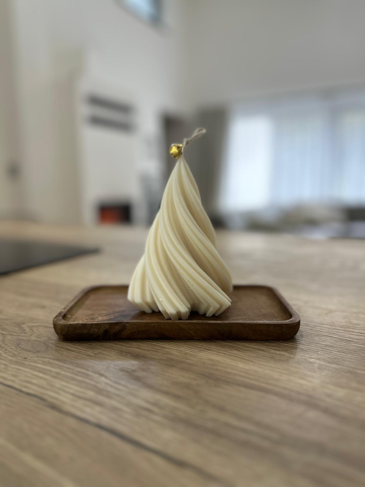 Stromček Twist